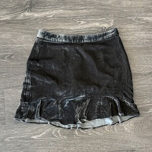 Madewell Crushed Velvet Ruffle-Edge Mini Skirt (Size: 0, Color: Charcoal)